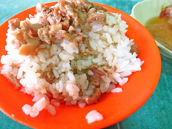【三重美食】阿發豬腳飯-巷弄裡的美味豬腳飯
