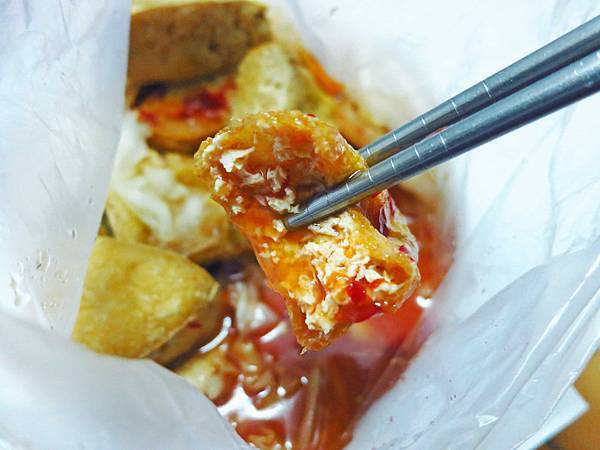 【新莊美食】建中街臭豆腐-宵夜美食，在地推薦