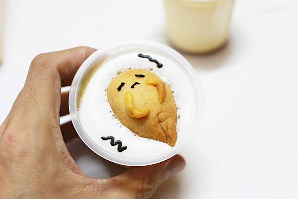 【台北蛋黃哥手工蛋糕餐廳】不用到香港在台灣也能吃到蛋黃哥