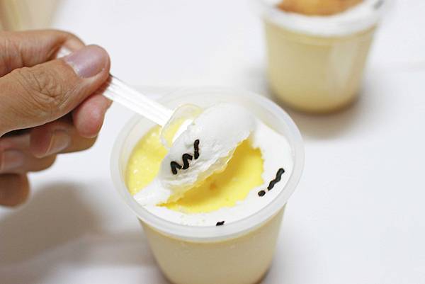 【台北蛋黃哥手工蛋糕餐廳】不用到香港在台灣也能吃到蛋黃哥