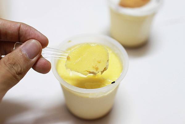 【台北蛋黃哥手工蛋糕餐廳】不用到香港在台灣也能吃到蛋黃哥