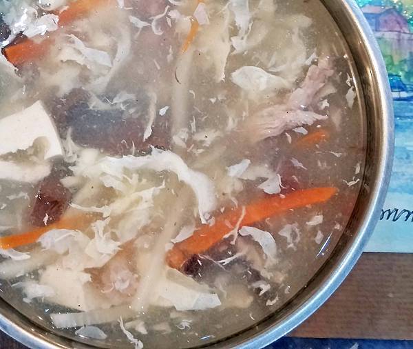 【桃園餐廳】日照小館-手工現包現煮水餃、酸辣湯喝到飽