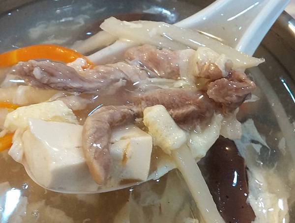 【桃園餐廳】日照小館-手工現包現煮水餃、酸辣湯喝到飽