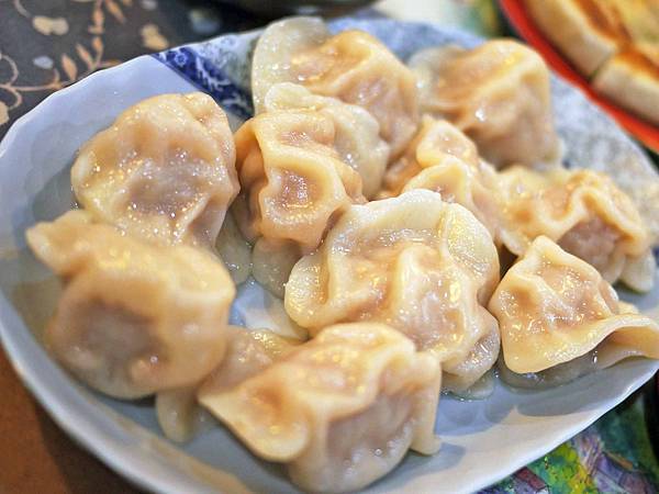 【桃園餐廳】日照小館-手工現包現煮水餃、酸辣湯喝到飽