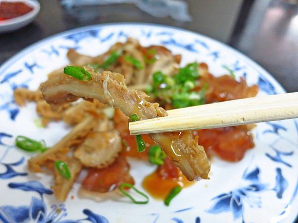 【新竹美食】莊記牛肉麵-超人氣排隊美食 【新竹美食】莊記牛肉麵-超人氣排隊美食