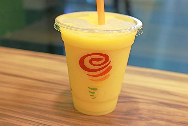 【台北餐廳】Jamba Juice-不是果汁也不是冰沙的果昔