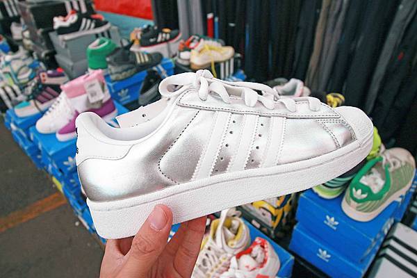 【清倉特賣會，全面３折起！！】Adidas、Nike、Puma、Kswiss數十種品牌，上百種款式品牌大出清，今年最後一檔，錯過就等明年，把握最後機會！