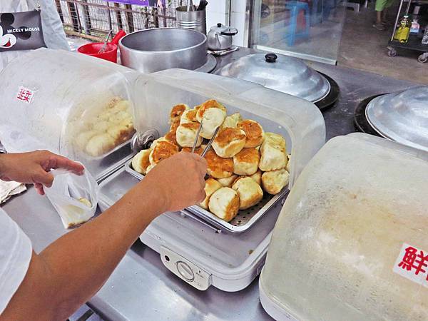 【桃園美食】楊家水煎包-超美味銅板水煎包