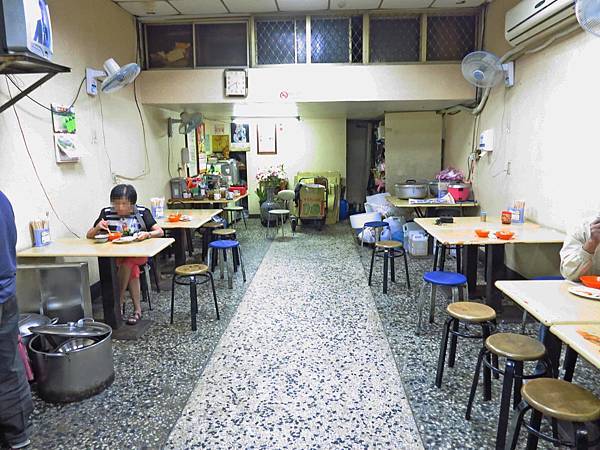 【三重美食】五華街好吃雞肉飯-香噴噴粒粒分明的雞油飯