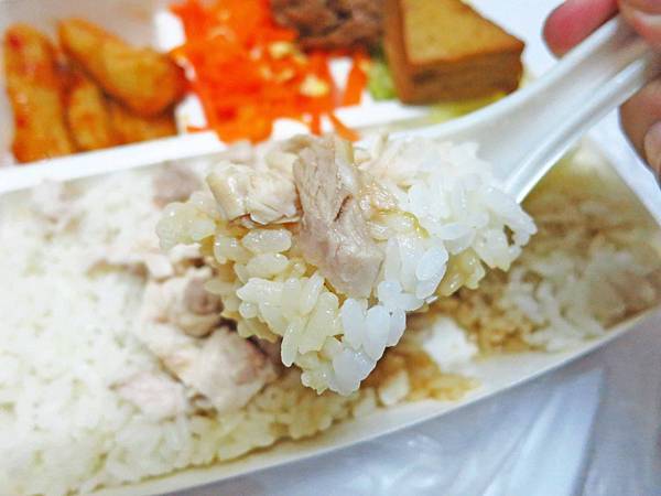 【新莊美食】嘉義火雞肉飯-超人氣排隊美食