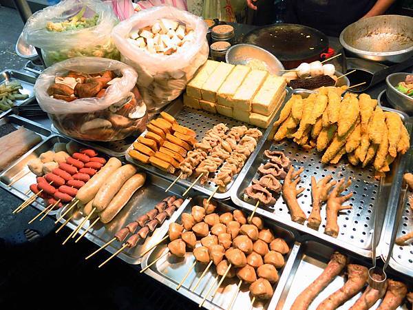 【三重美食】五華街鹹酥雞-古早味35元鹹酥雞