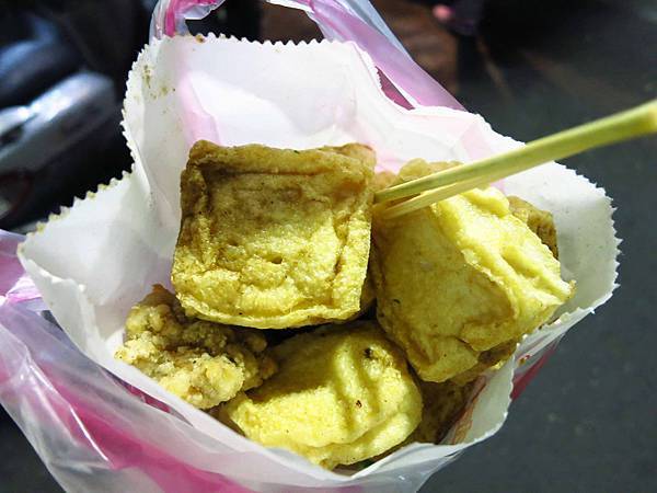 【三重美食】五華街鹹酥雞-古早味35元鹹酥雞 【三重美食】五華街鹹酥雞-古早味35元鹹酥雞