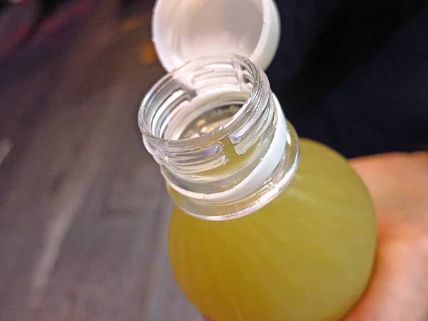 【香港自由行美食】公利真料竹蔗水-台灣的綠甘蔗水 【香港自由行美食】公利真料竹蔗水-台灣的綠甘蔗水