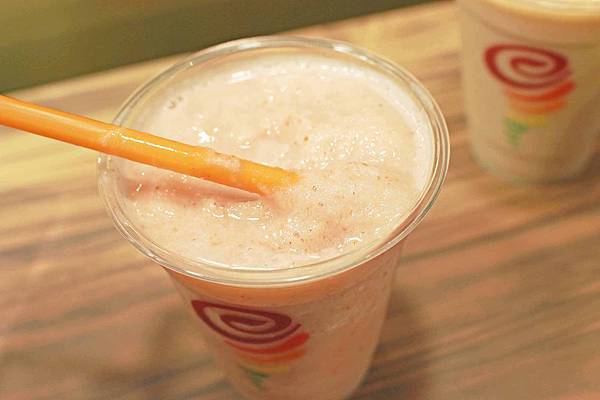 【台北餐廳】Jamba Juice-不是奶昔也不是冰沙的果昔 【台北餐廳】Jamba Juice-不是奶昔也不是冰沙的果昔