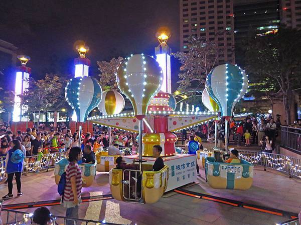 【板橋旅遊】2015新北市歡樂耶誕城-聖誕點燈