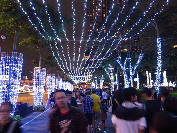 【板橋旅遊】2015新北市歡樂耶誕城-聖誕點燈 【板橋旅遊】2015新北市歡樂耶誕城-聖誕點燈