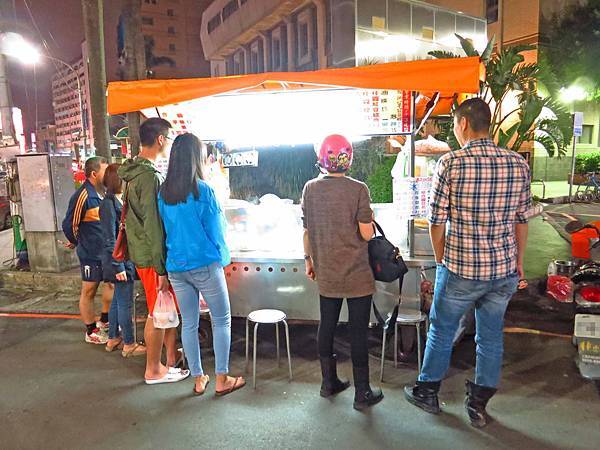 【三重美食】中正堂圓仔湯-神奇泡餅新吃法