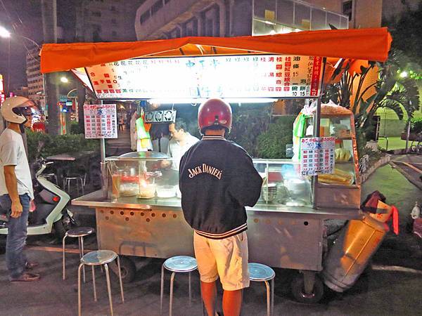 【三重美食】中正堂圓仔湯-神奇泡餅新吃法