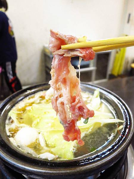 【三重火鍋】鍋士無雙精緻石頭火鍋-現炒的麻油香石頭火鍋