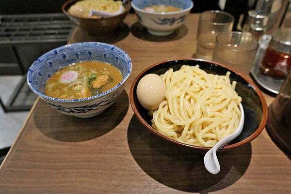 【日本旅遊】樂天JCB信用卡在手，日本食衣住行一切都OK