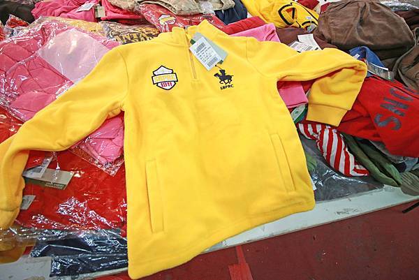 【台北童裝特賣會】儀大童裝年終廠拍特賣會，長袖、外套、羽絨外套……等，全面2.2折、3折、3.8折，今年台北最後一檔，品牌出清ELLE、SNOOPY......