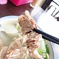 【新莊美食】阿明烏醋麵-美味的烏醋麵加骨仔肉湯