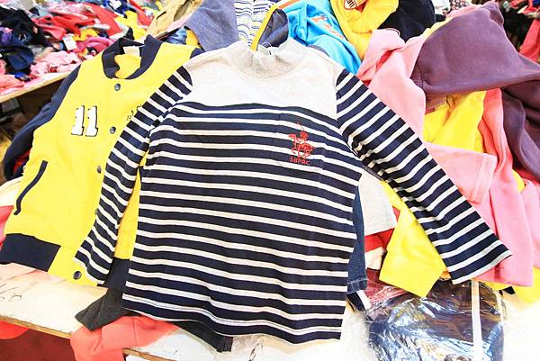 【台北童裝特賣會】儀大童裝年終廠拍特賣會，長袖、外套、羽絨外套……等，全面2.2折、3折、3.8折，今年台北最後一檔，品牌出清ELLE、SNOOPY......