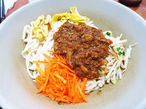 【桃園美食】一畝田拉麵水餃-CP值爆表酸菜白肉鍋