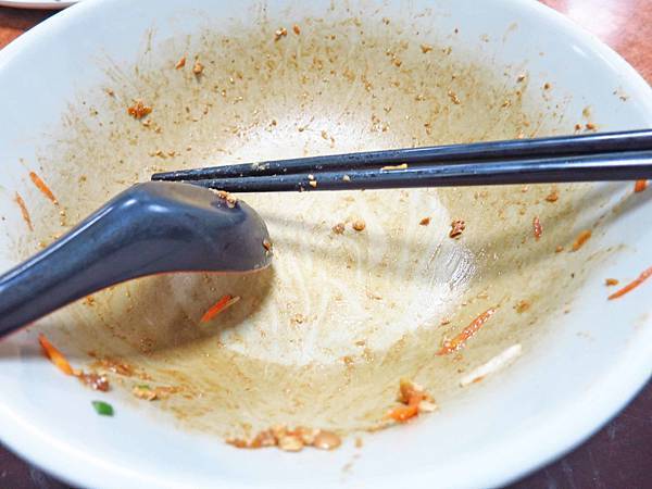 【桃園美食】一畝田拉麵水餃-CP值爆表酸菜白肉鍋