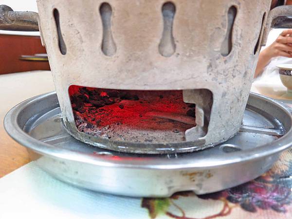 【桃園美食】一畝田拉麵水餃-CP值爆表酸菜白肉鍋