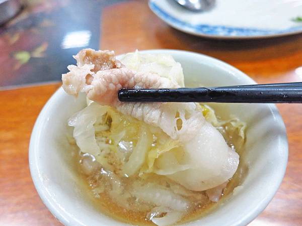 【桃園美食】一畝田拉麵水餃-CP值爆表酸菜白肉鍋