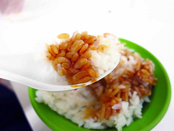 【三重美食】車路頭街魯肉飯-好吃的豬油拌飯