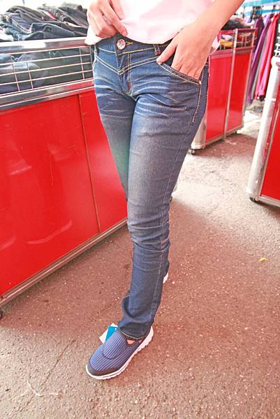 【清倉特賣會，全面３折起！！】Adidas、Nike、Puma、Kswiss數十種品牌，上百種款式品牌大出清，今年最後一檔，錯過就等明年，把握最後機會