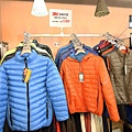 【林口特賣會】冬季上衣、發熱衣、長褲、防水厚外套、品牌鞋款、保暖衣物當季款式全面３折起！！