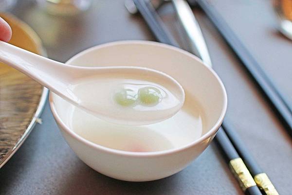 【台北餐廳】台北四七名人宴-信義微風47樓，俯望台北101煙火最佳地點