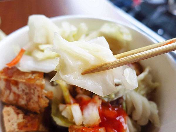 【桃園美食】寶山路臭豆腐-阿伯臭豆腐攤