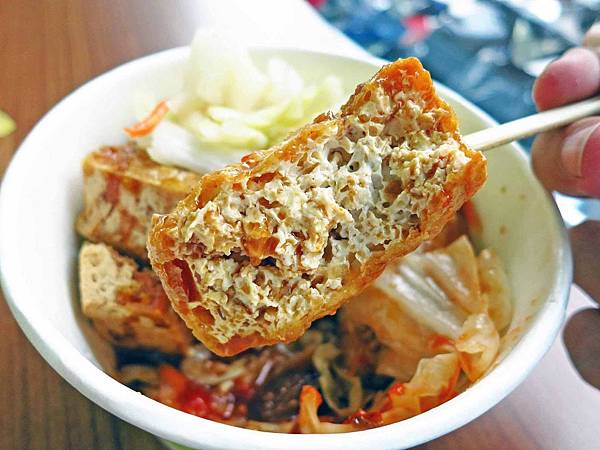 【桃園美食】寶山路臭豆腐-阿伯臭豆腐攤