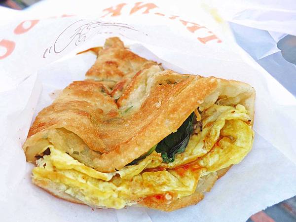 【三重美食】一品九層塔蔥油餅-228公園超人氣蔥油餅 【三重美食】一品九層塔蔥油餅-228公園超人氣蔥油餅