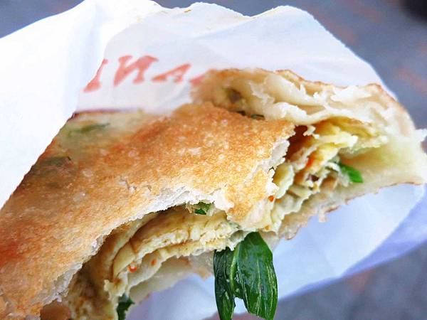 【三重美食】一品九層塔蔥油餅-228公園超人氣蔥油餅 【三重美食】一品九層塔蔥油餅-228公園超人氣蔥油餅