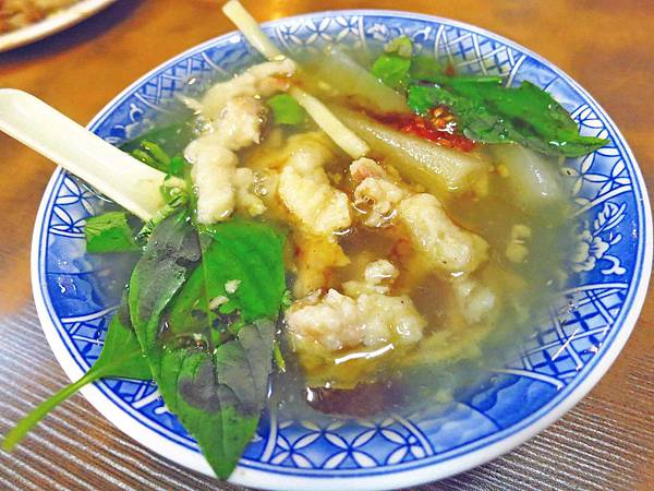 【台北萬華美食】正老牌魷魚平-好喝的魷魚羹湯