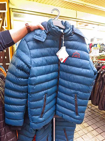 【英國品牌結束代理全面１折起！！】防水、防風、透氣、抗UV、三層可拆登山等級外套、時尚格子襯衫，全面出清大特賣，下殺不到千元，年末最後一檔