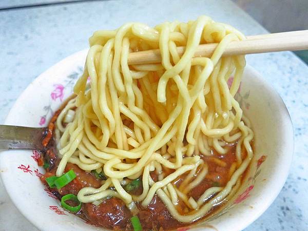 【台北萬華美食】豐原清水排骨麵-來自台中老街的好味道