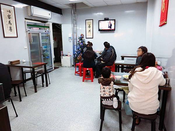 【三重美食】上味海產麵-滿滿食材的海鮮湯