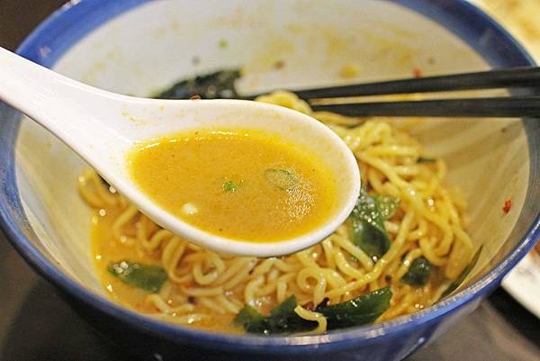 【新莊美食】九湯屋日本拉麵-不用百元也能吃到好拉麵