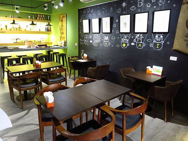 【三重美食】R.F.S.L coffee-超療癒無奈熊主題咖啡餐廳