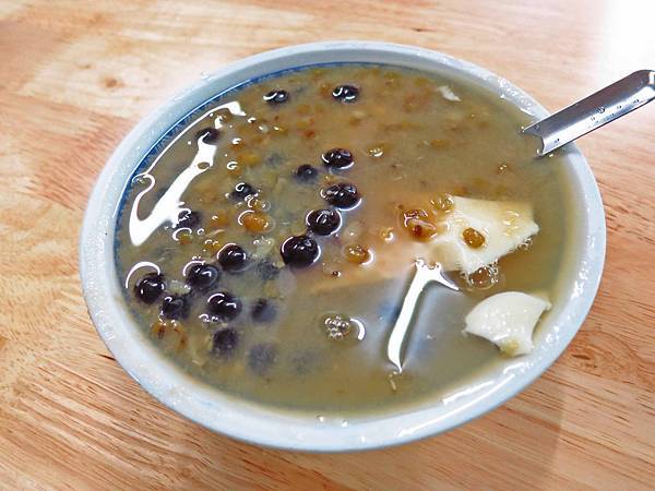 【三重美食】稅捐處豆花-巷弄豆花粉圓店