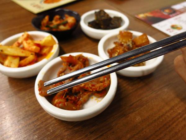 【新莊美食】朝鮮味韓國料理-韓式料理小菜吃到飽