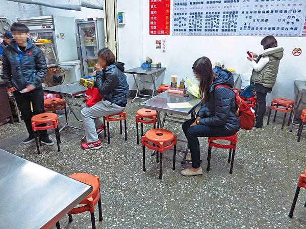 【板橋美食】紅蔥頭麵食館-獨特藥膳湯頭，令人回味