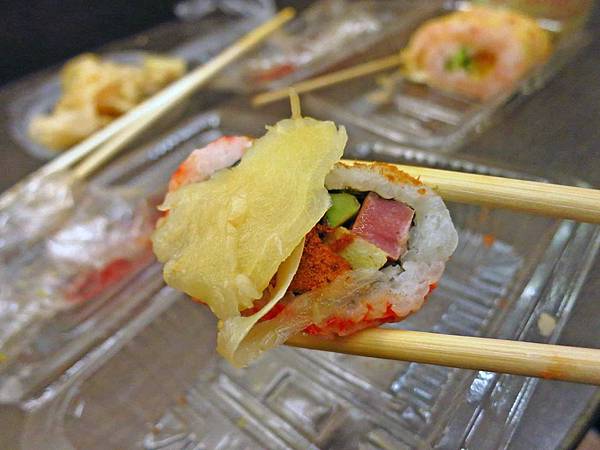 【桃園美食】老賊壽司-在地人也愛的花壽司店