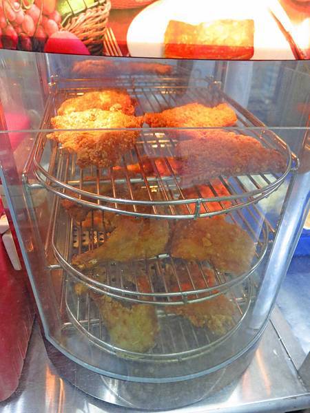 【新莊美食】化成路椒麻雞便當-60元便當店